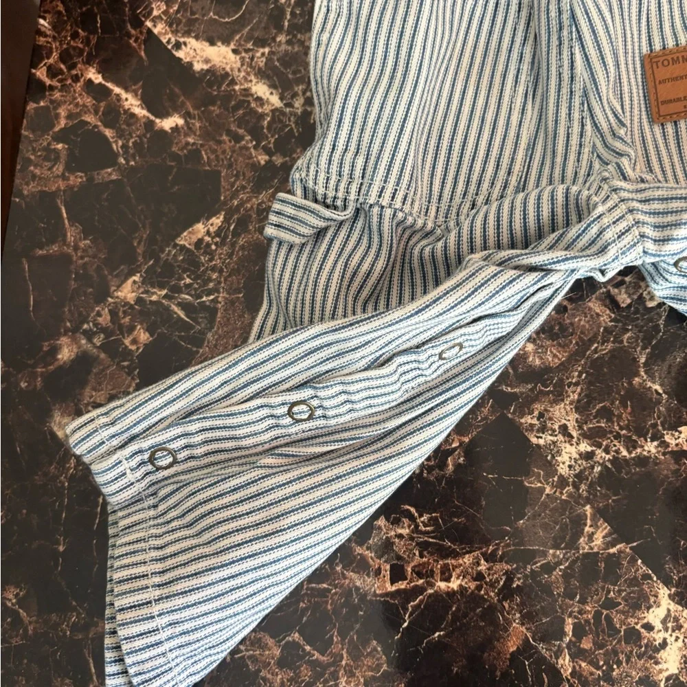 Tommy Hilfiger great used